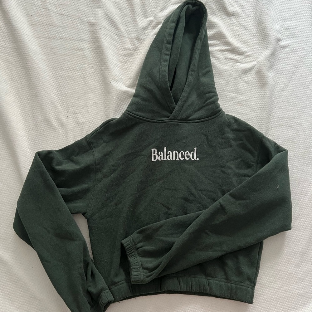 Green crop hoodie